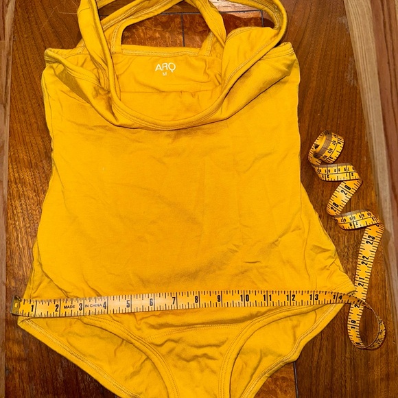 ARQ Cleo Leo in Ochre - Picture 4 of 6